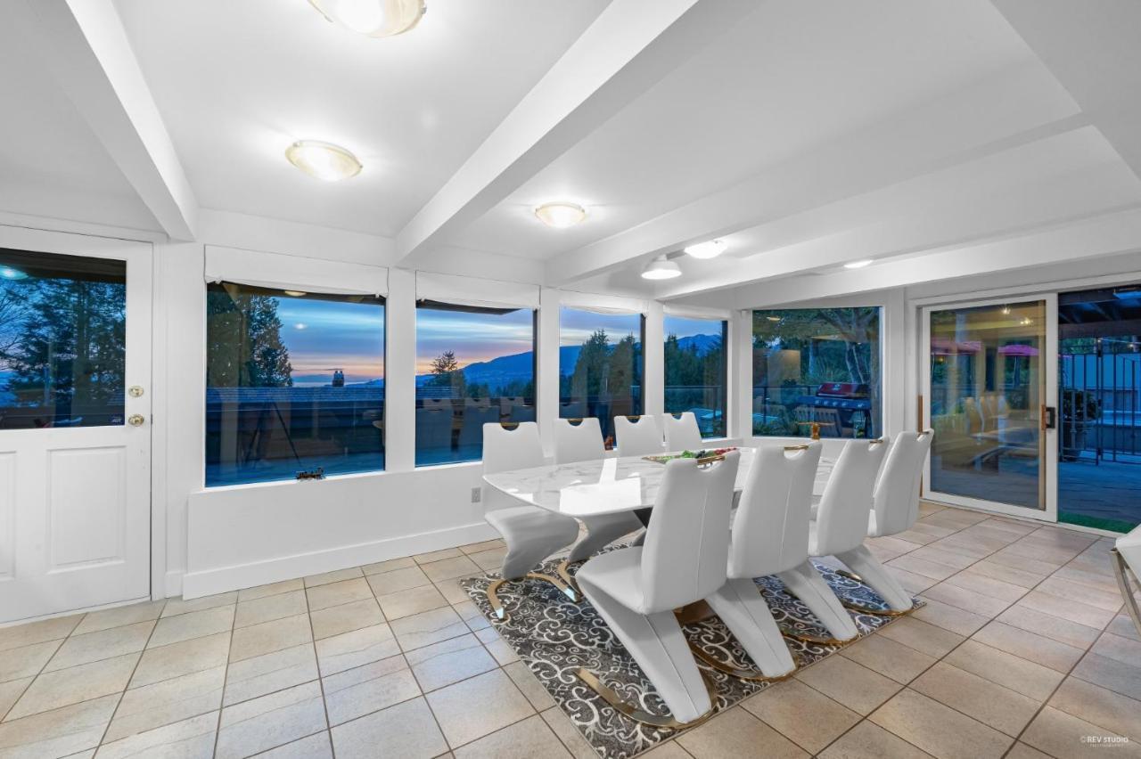 Seymour Private Bedroom, Ensuite Bathroom With Shared Pool, Hot Tub With Views North Vancouver Eksteriør billede
