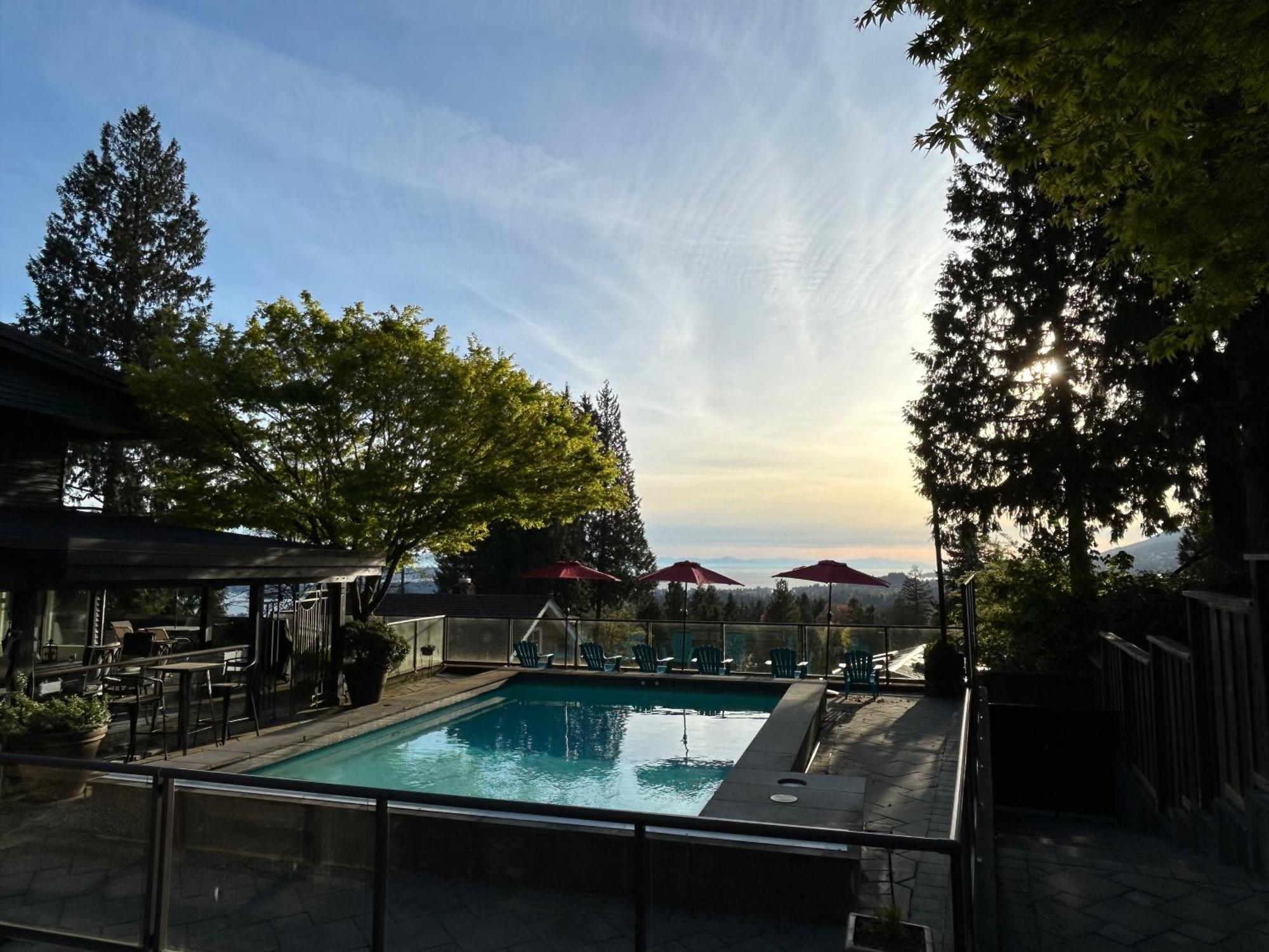 Seymour Private Bedroom, Ensuite Bathroom With Shared Pool, Hot Tub With Views North Vancouver Eksteriør billede
