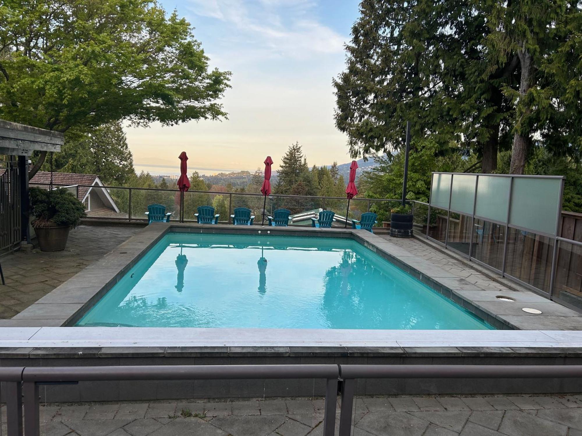 Seymour Private Bedroom, Ensuite Bathroom With Shared Pool, Hot Tub With Views North Vancouver Eksteriør billede