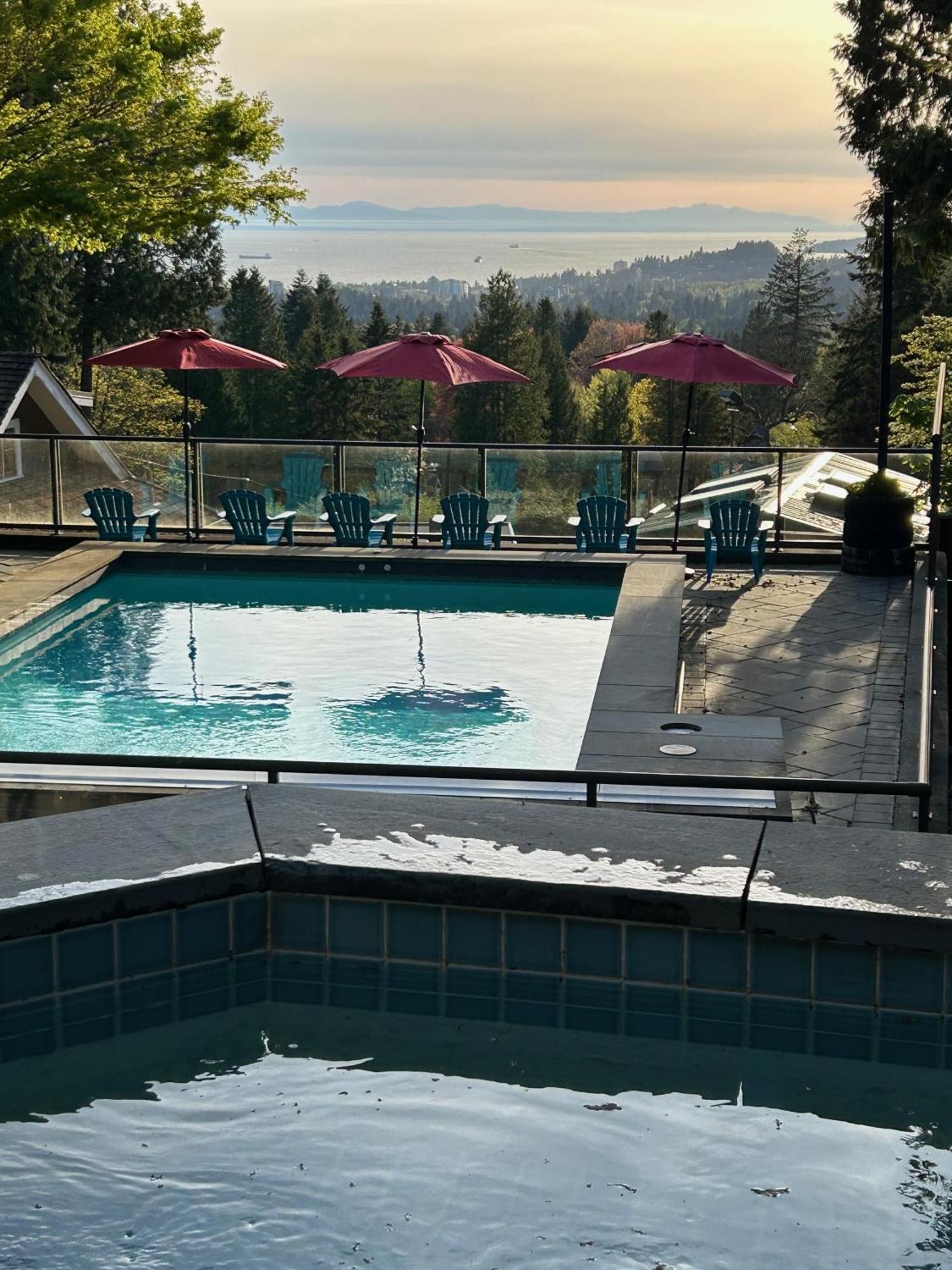 Seymour Private Bedroom, Ensuite Bathroom With Shared Pool, Hot Tub With Views North Vancouver Eksteriør billede